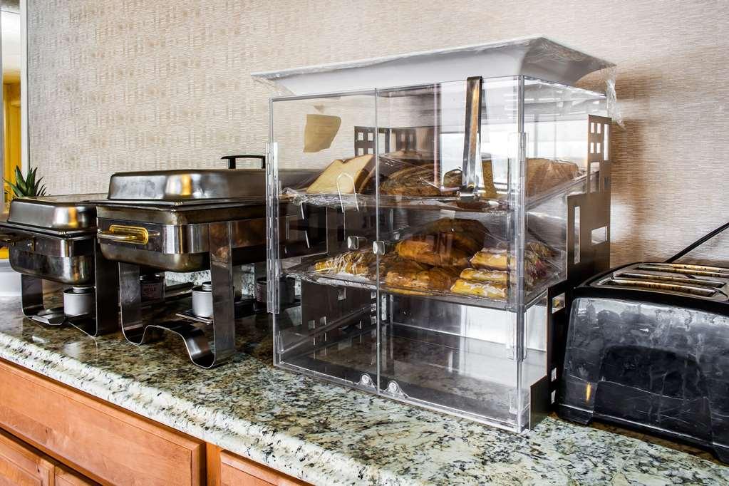 Clarion Hotel Philadelphia International Airport Essington Restaurant foto